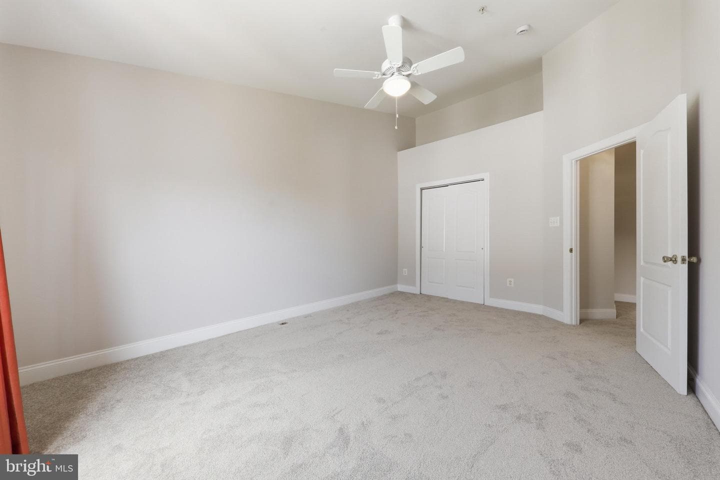 152 Mill Green Avenue #200 photo 37