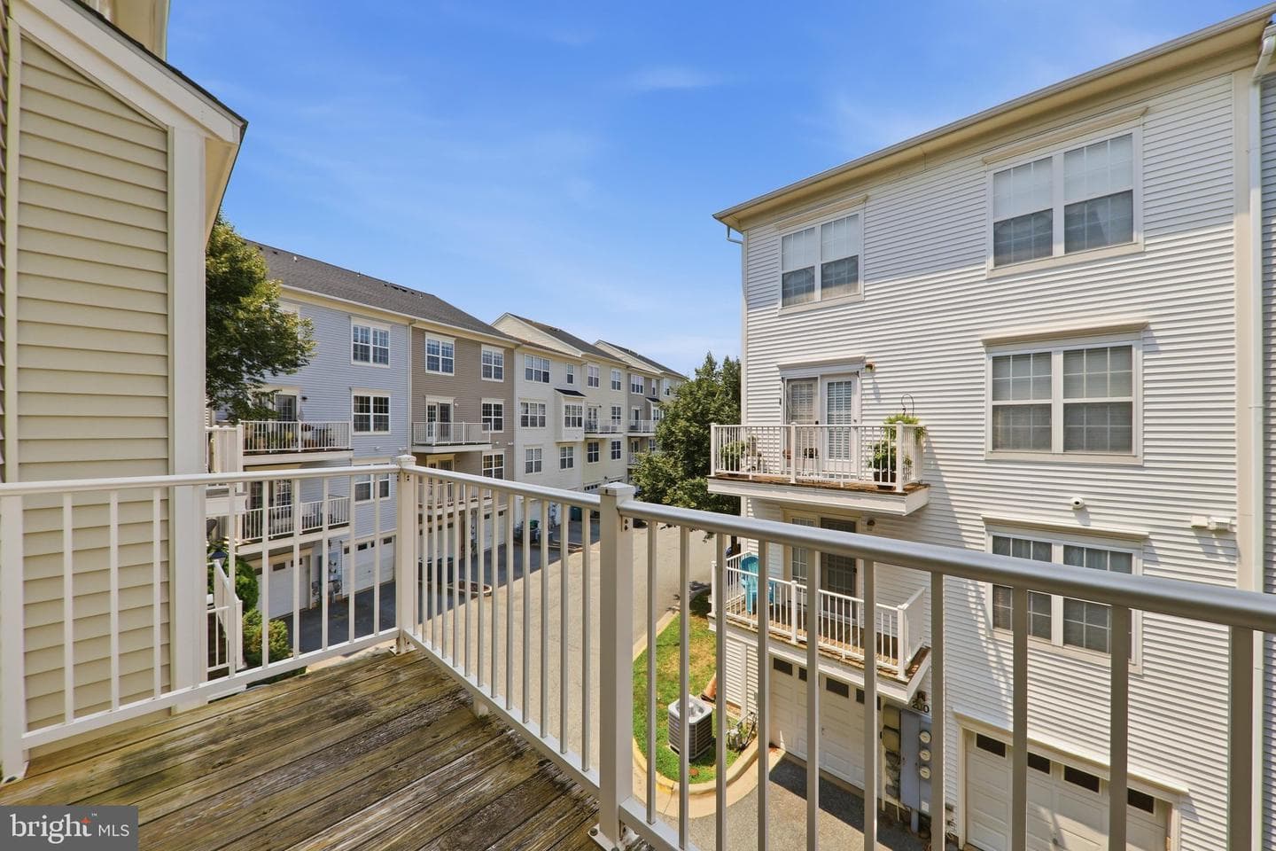 152 Mill Green Avenue #200 photo 57