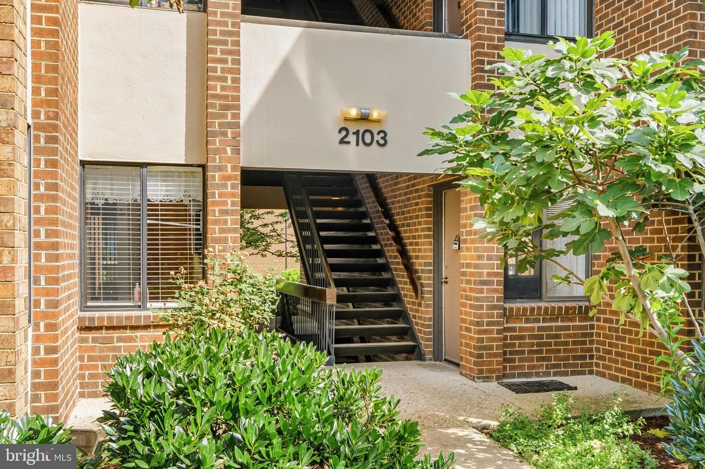 2103 Walsh View Terrace #102 photo 3