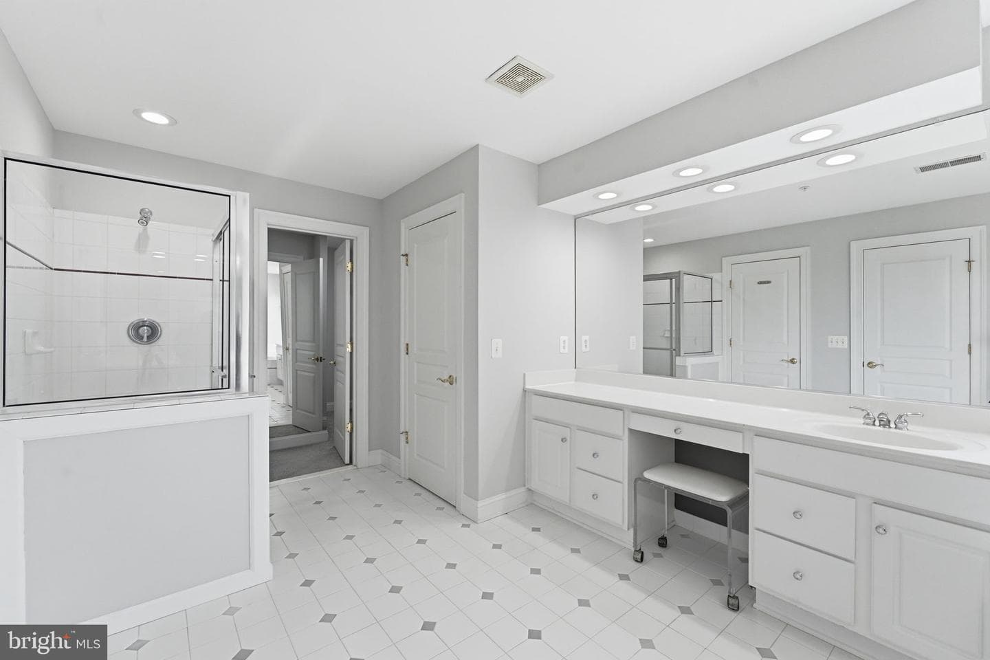 101 Jersey Lane photo 30