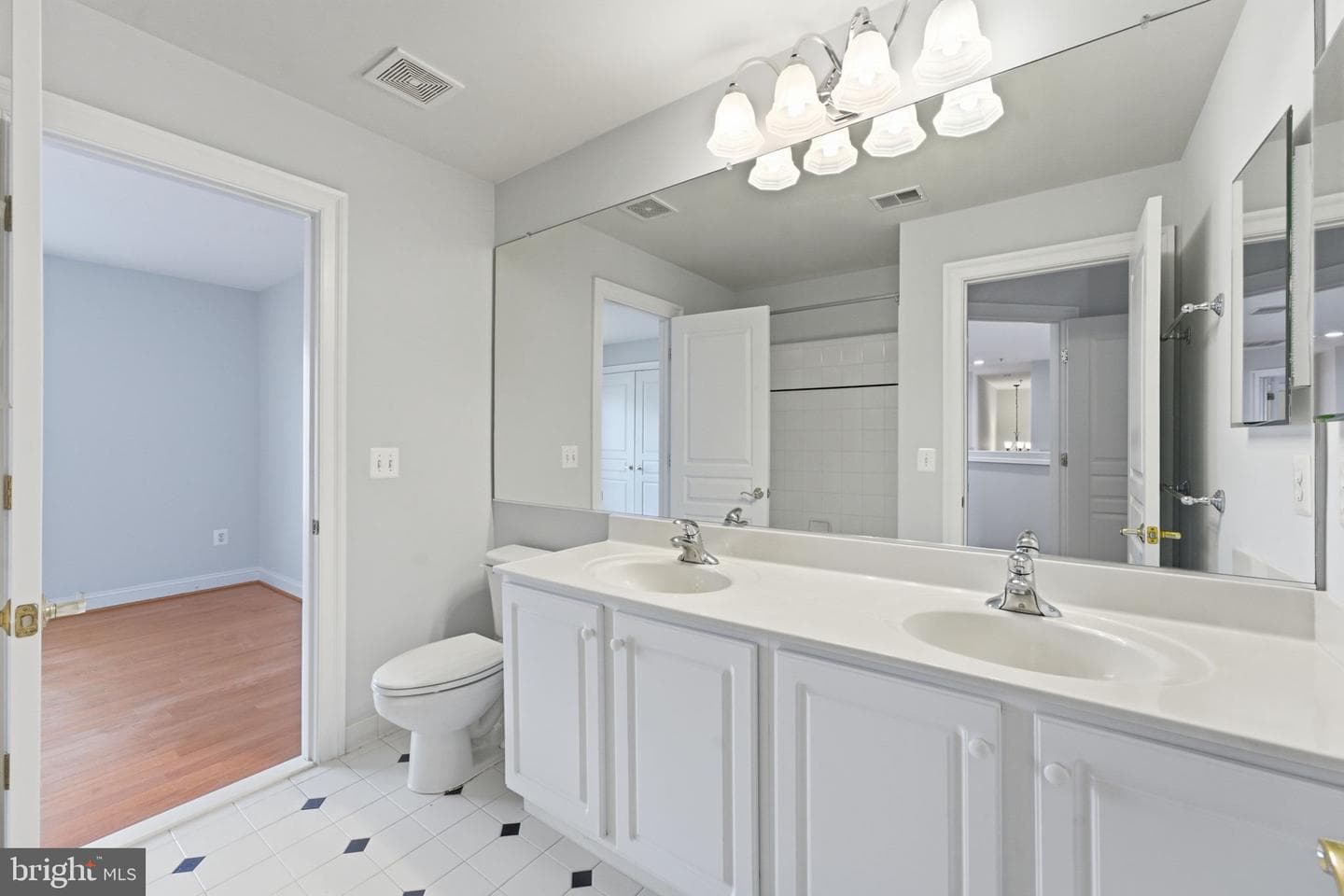 101 Jersey Lane photo 36