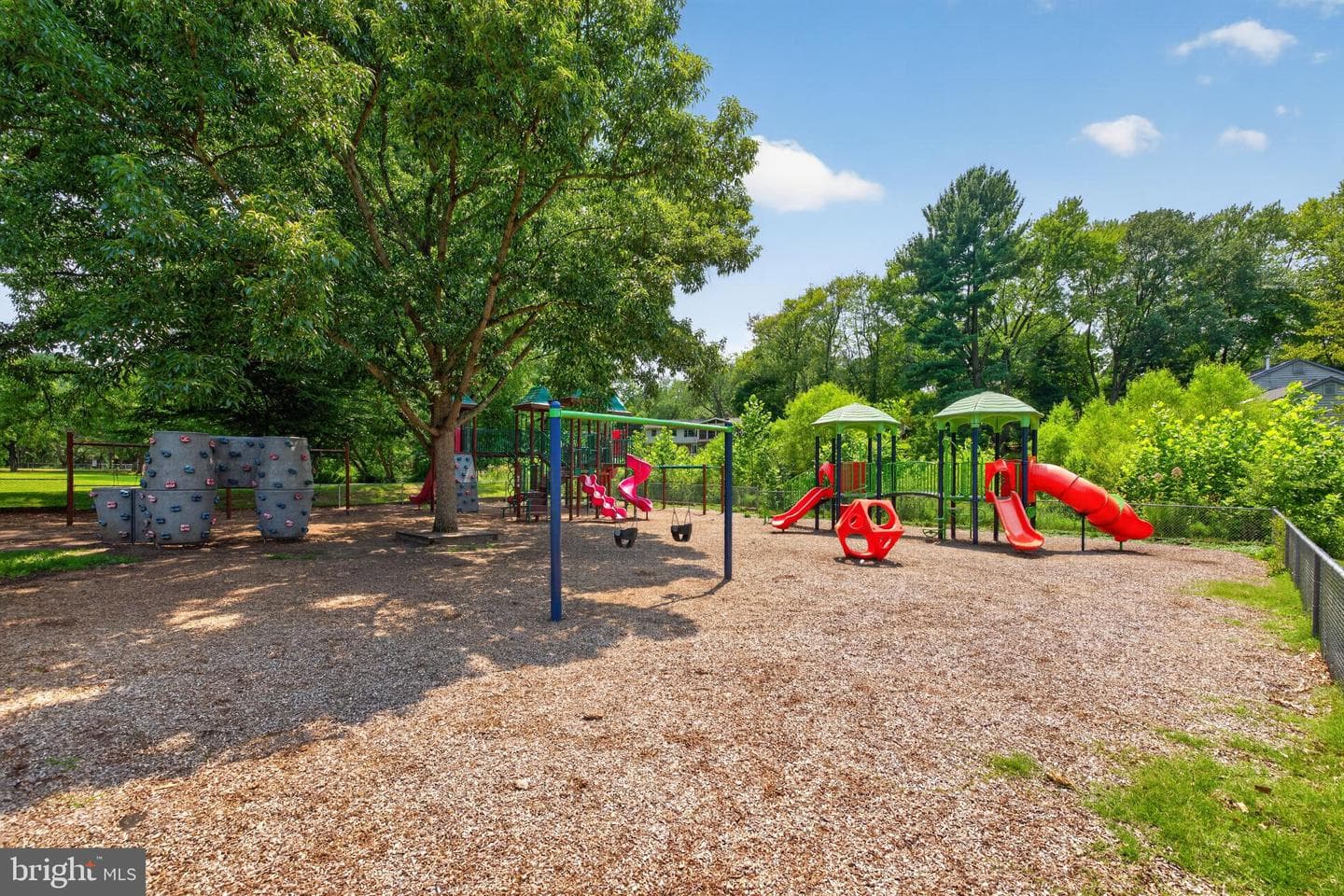 854 Quince Orchard Boulevard #202 photo 23