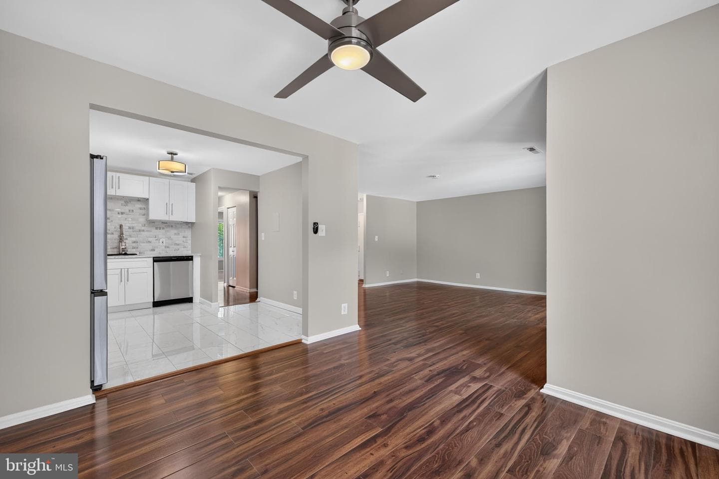 854 Quince Orchard Boulevard #202 photo 7