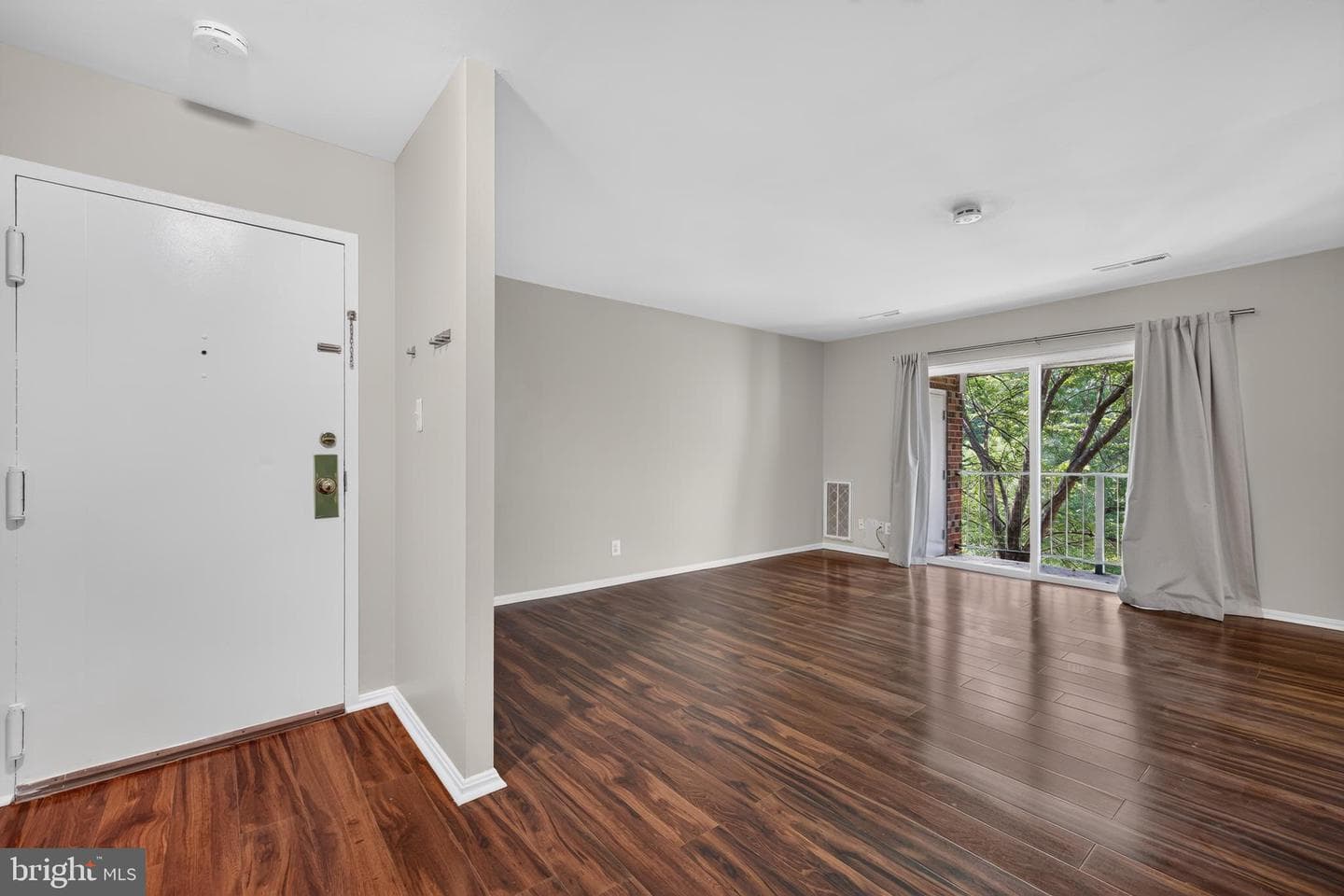 854 Quince Orchard Boulevard #202 photo 9