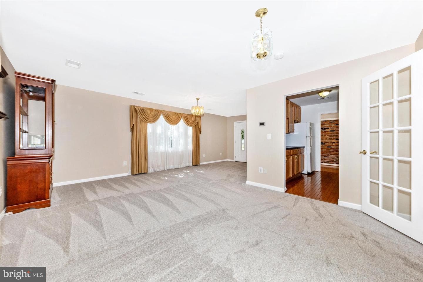 20432 Greenfield Road photo 10