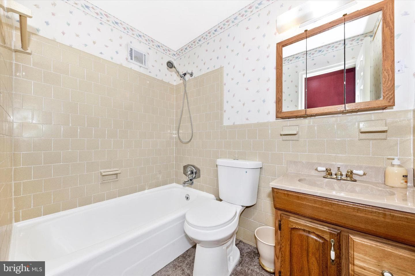20432 Greenfield Road photo 19