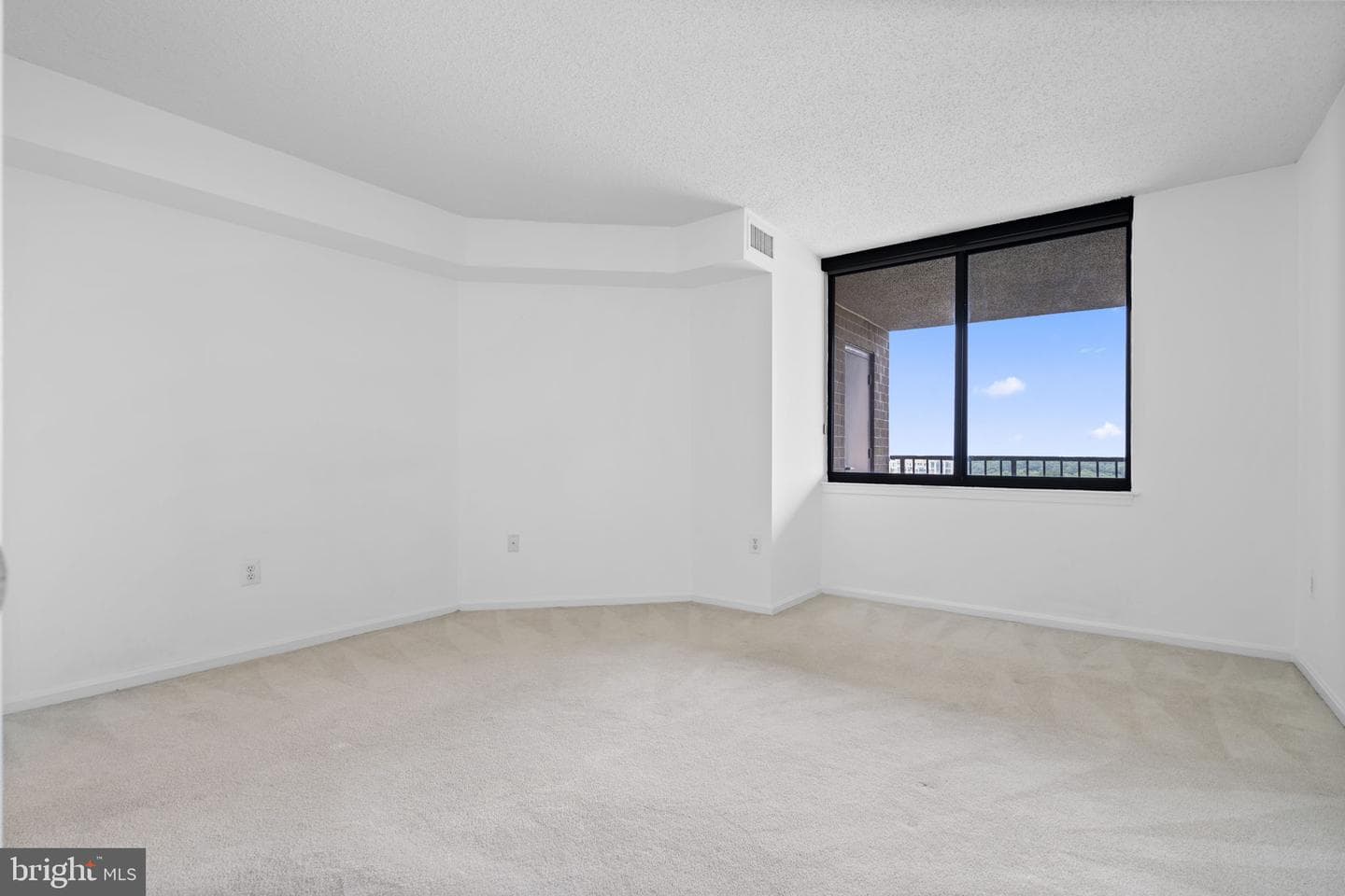 10101 Grosvenor Place #2013 photo 19