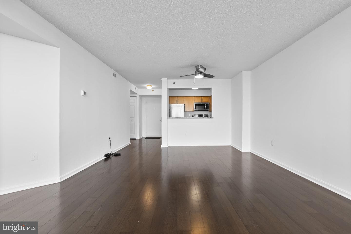10101 Grosvenor Place #2013 photo 7