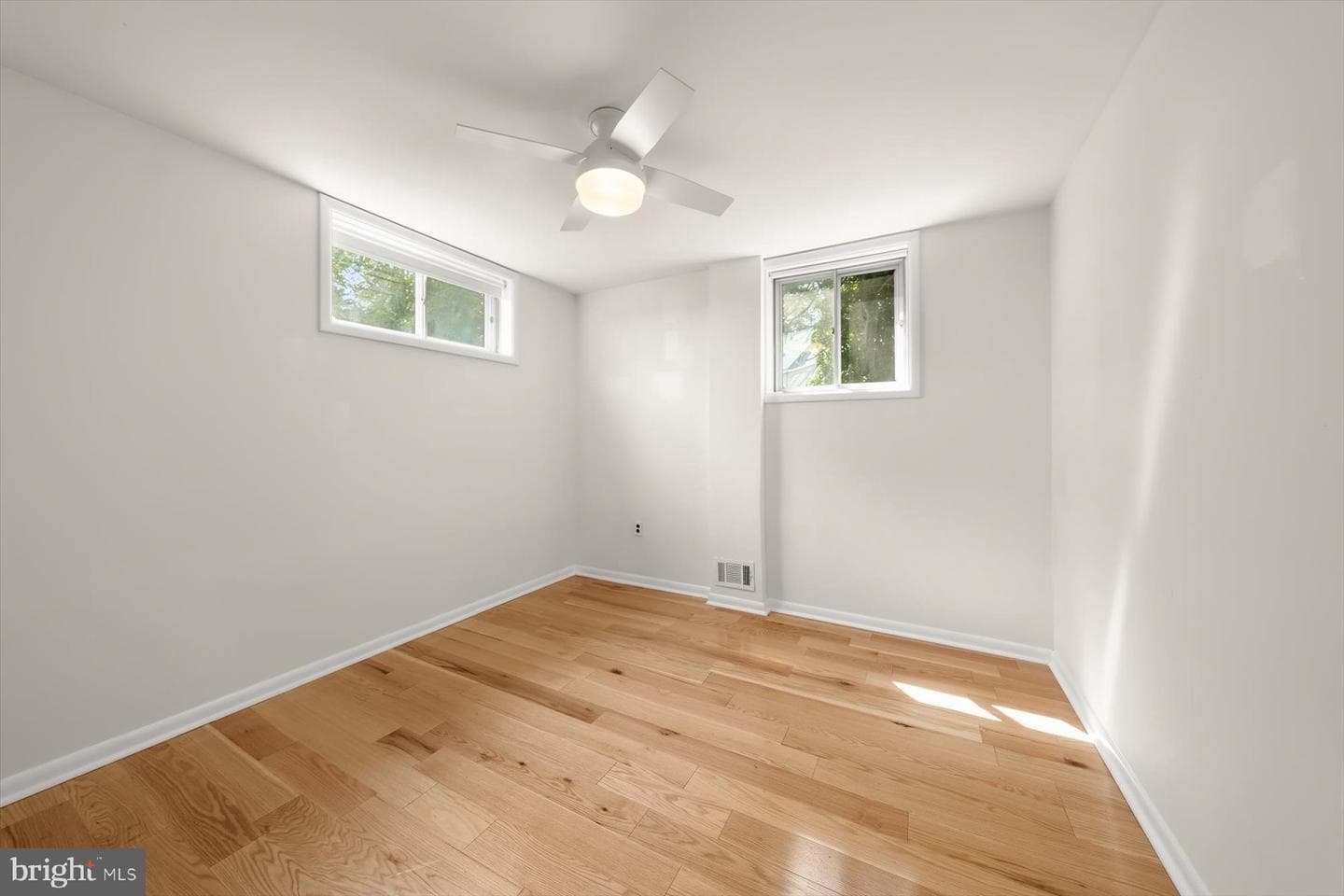 11403 Cam Court photo 8
