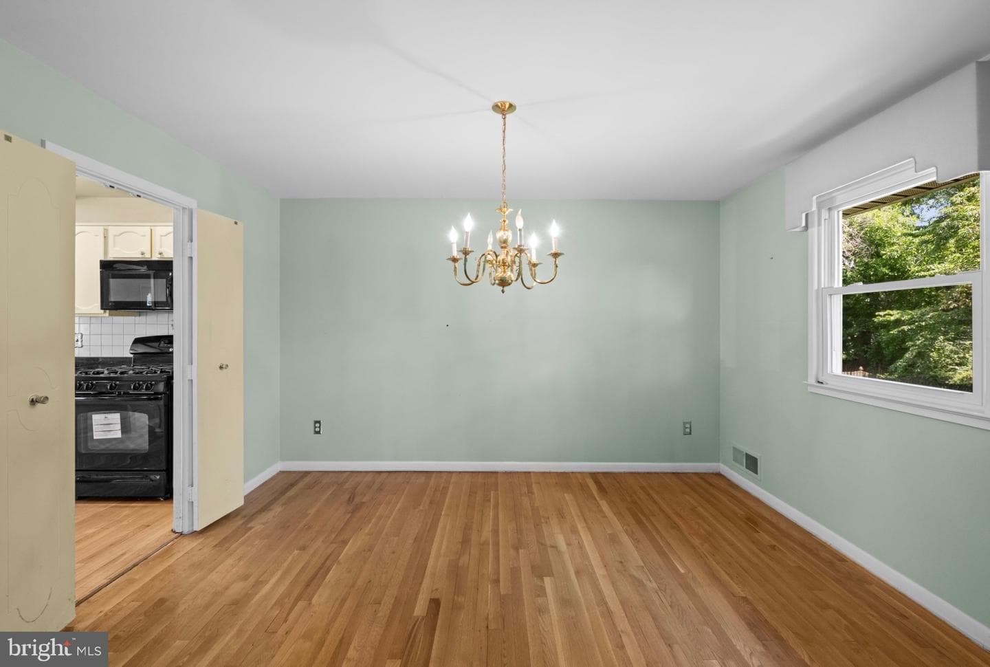 14805 Flintstone Lane photo 5