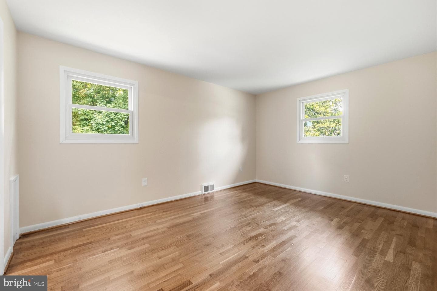 4501 Dabney Drive photo 27