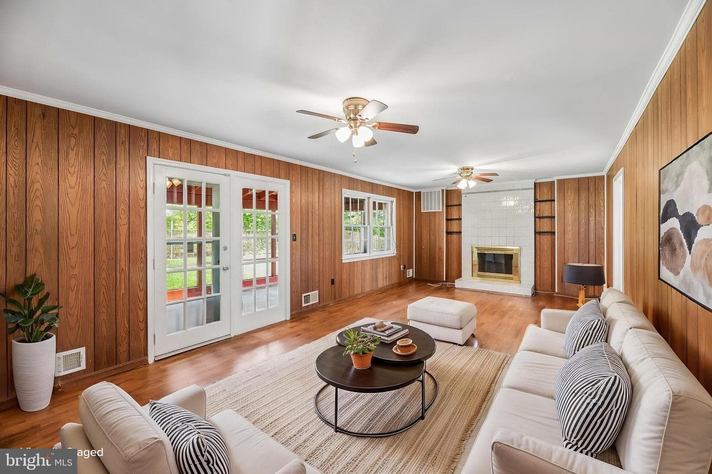 8839 Tuckerman Lane, Rockville