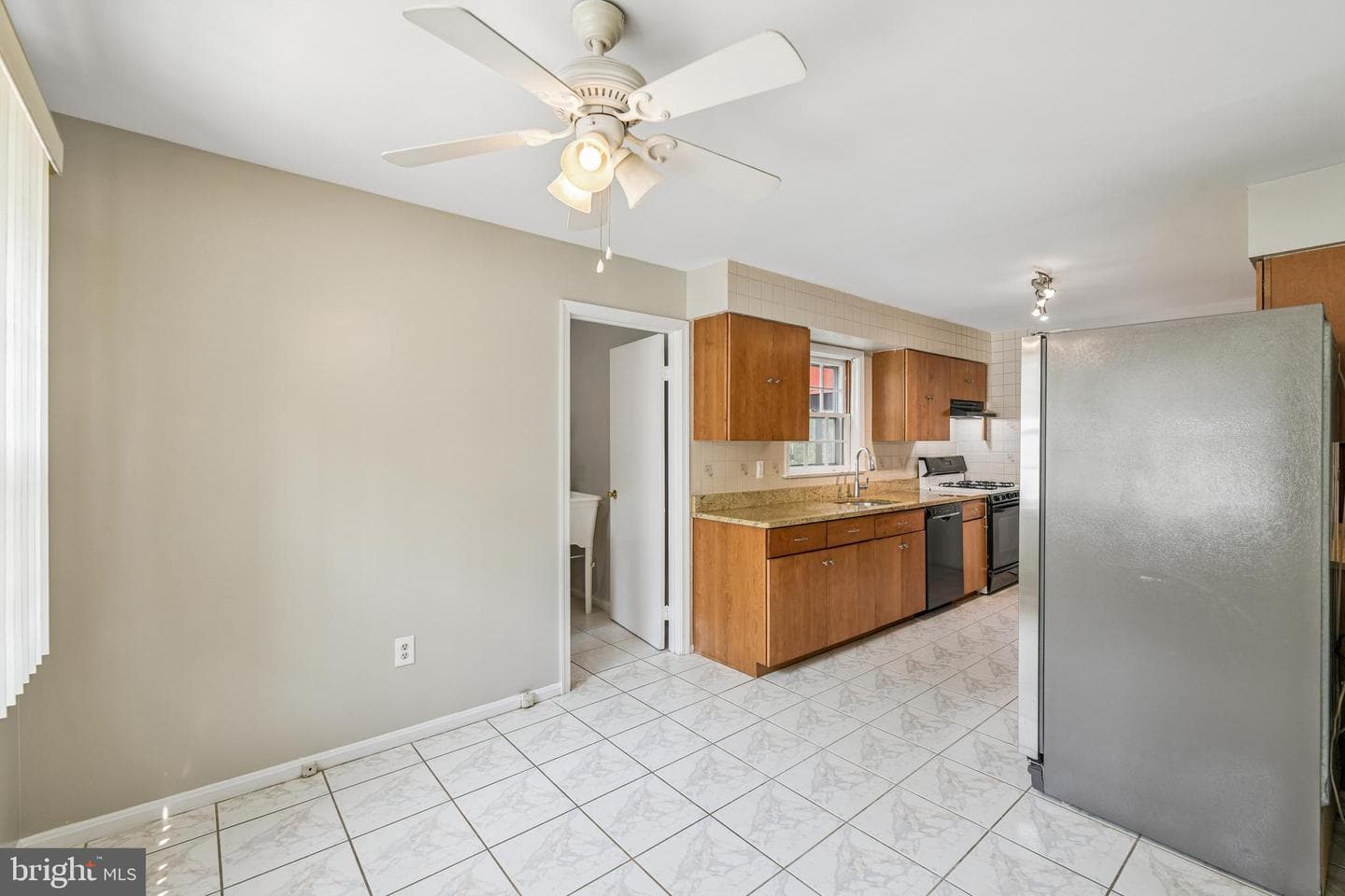 8839 Tuckerman Lane photo 34