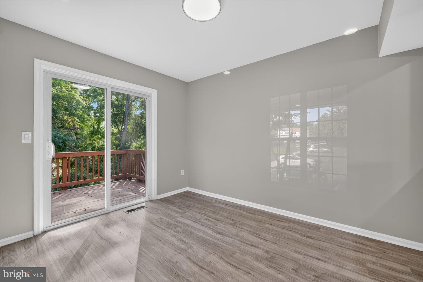 19239 Esmond Terrace photo 4