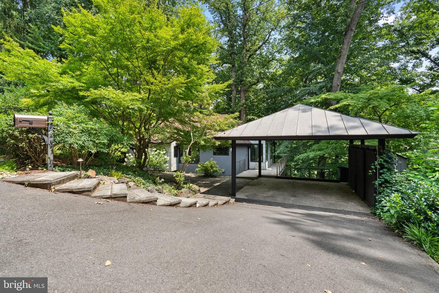 5517 Mohican Road photo 4