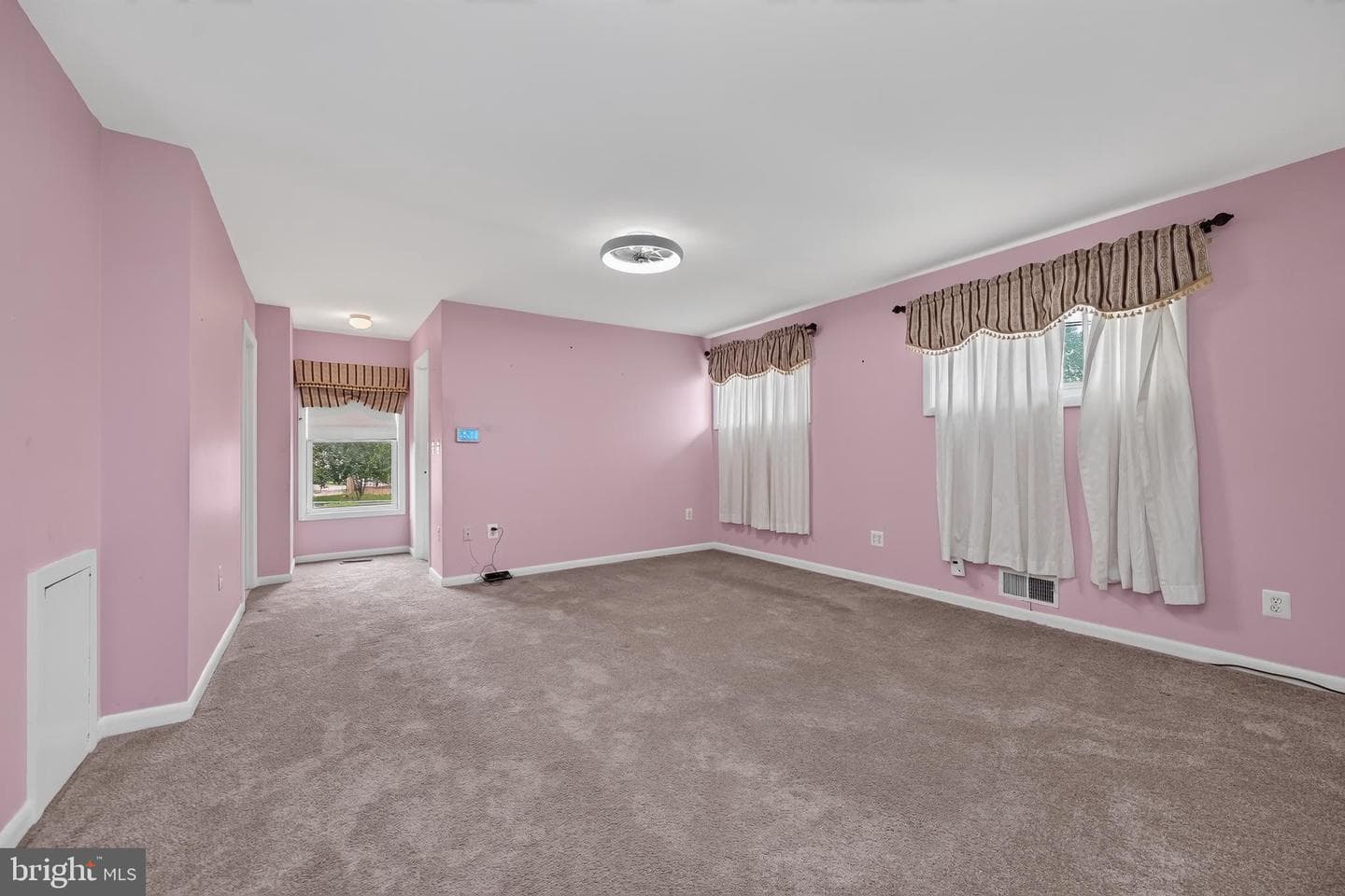 4107 Tulare Drive photo 32
