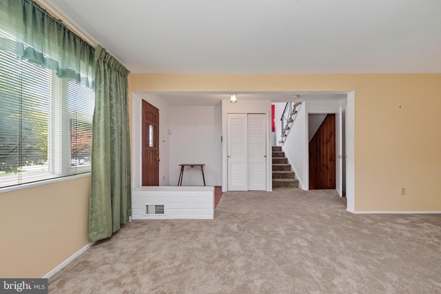 4107 Tulare Drive photo 8