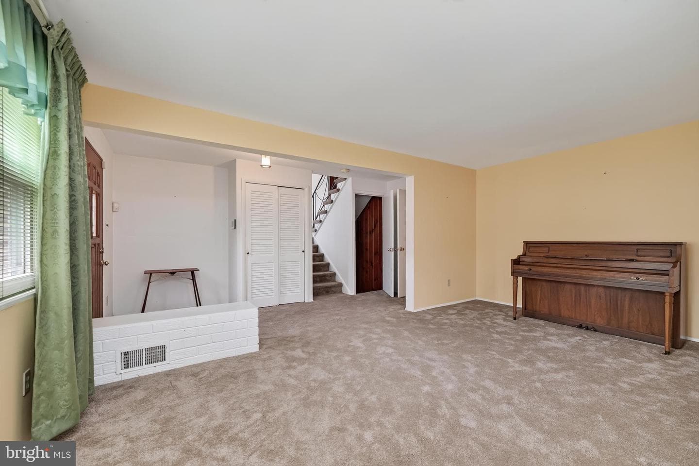 4107 Tulare Drive photo 9
