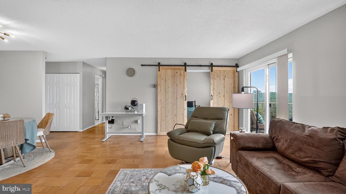 1121 University Boulevard W #613-B photo 8