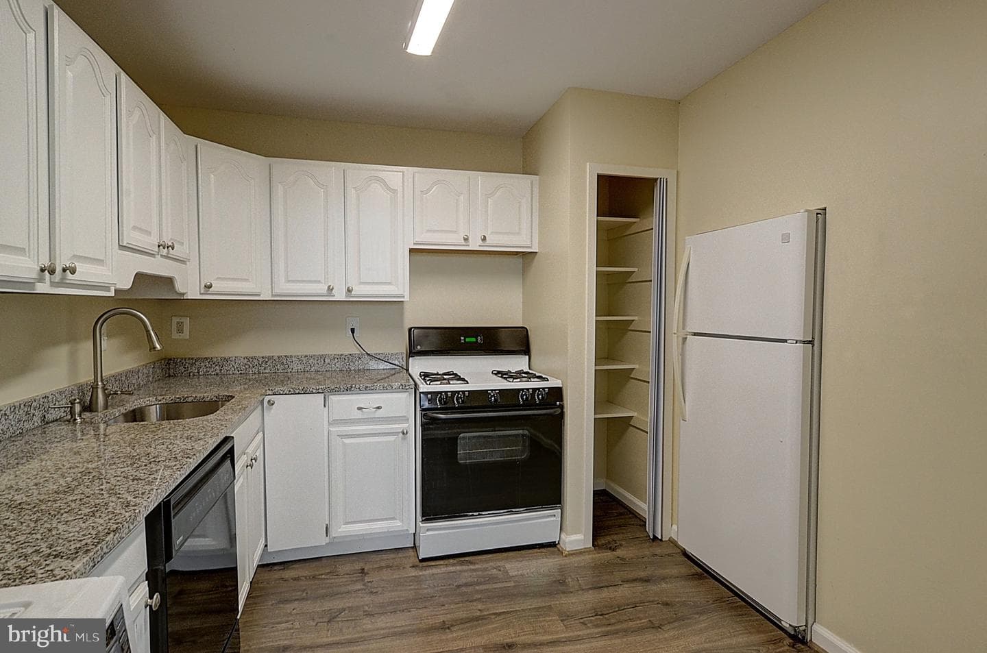 5225 Pooks Hill Road #1511n photo 6