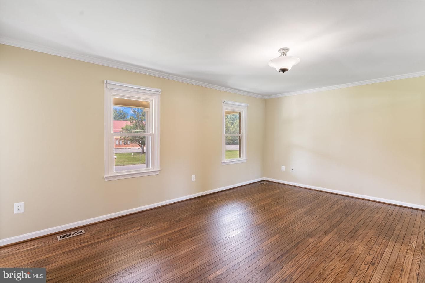 15541 Baileys Lane photo 26