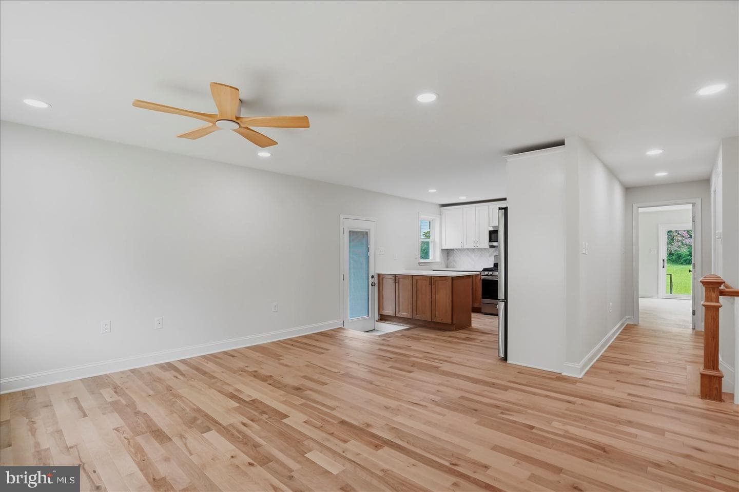 11305 Mapleview Drive photo 4
