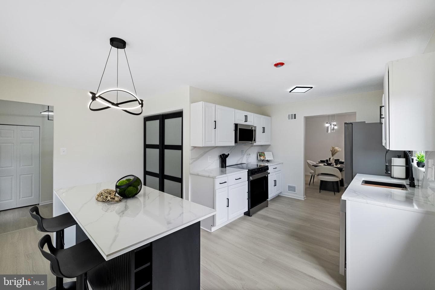 13219 Hathaway Drive photo 3