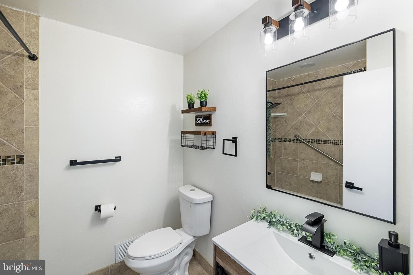 13219 Hathaway Drive photo 30