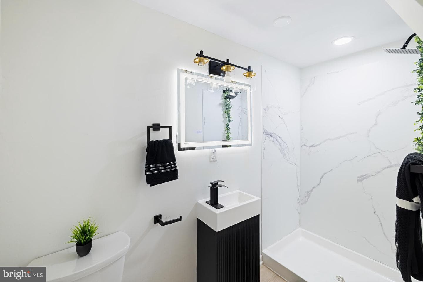 13219 Hathaway Drive photo 44