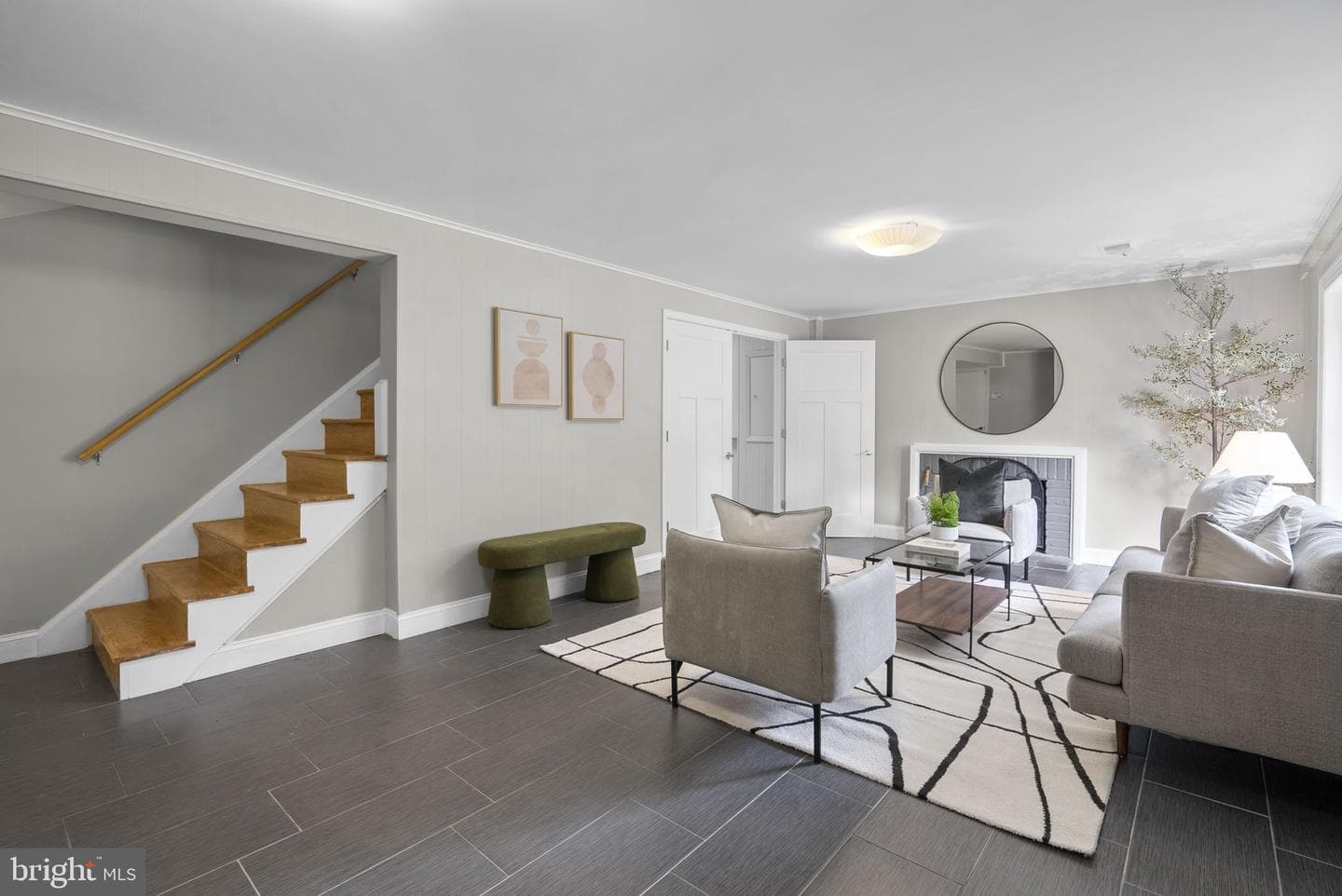822 Loxford Terrace photo 27
