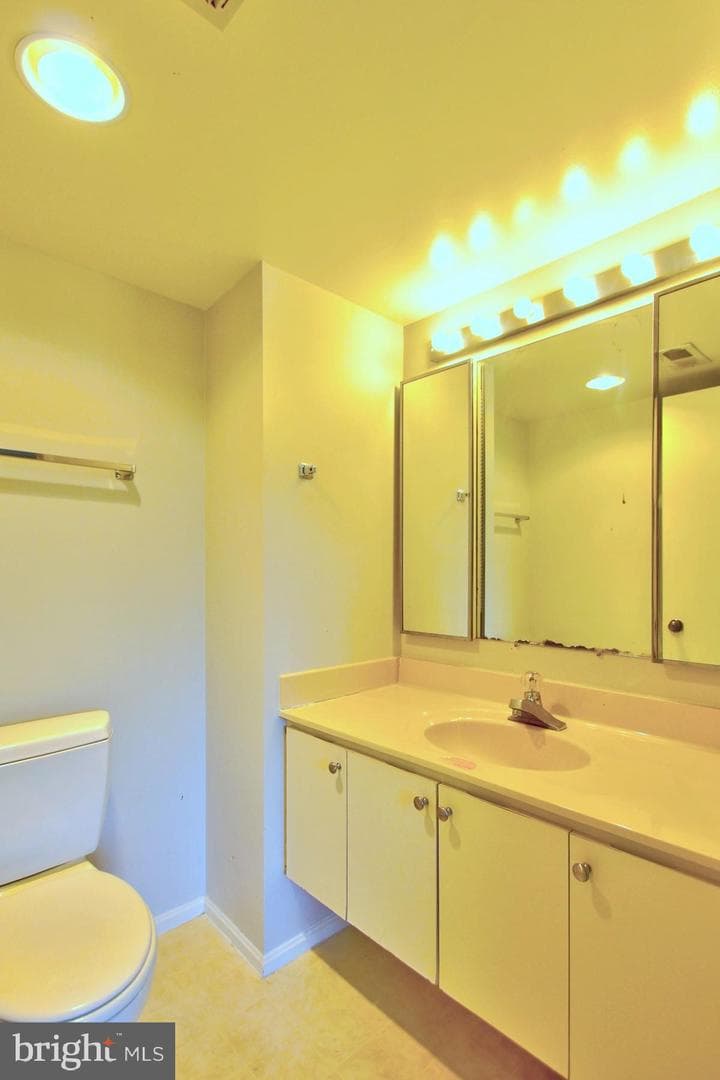 15107 Interlachen Drive #2-621 photo 22