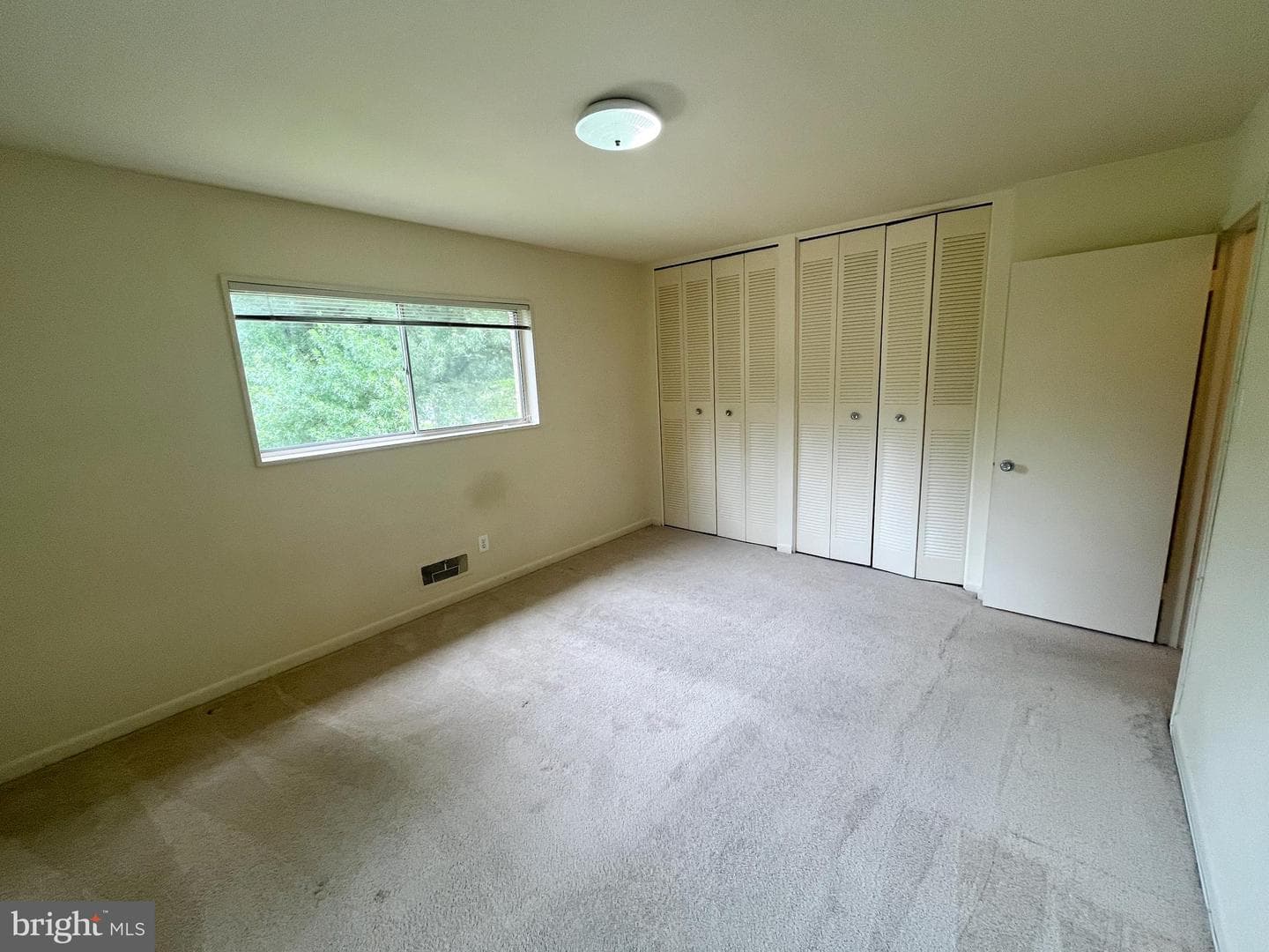 10625 Montrose Avenue #204 photo 8