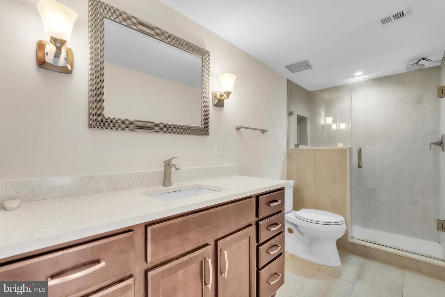 4924 Sentinel Drive #2-404 photo 18