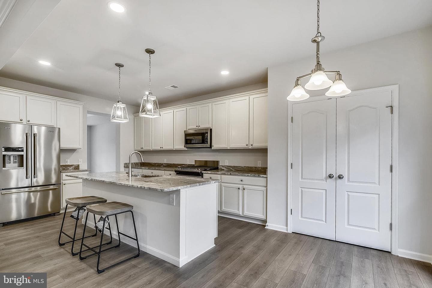13814 Pecan Ridge Way photo 3