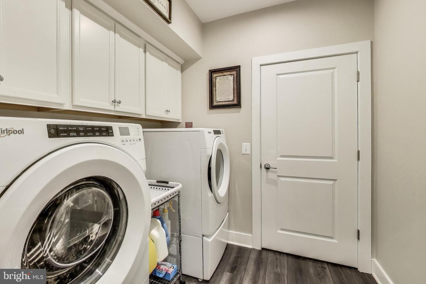 100 Saint Ives Place #208 photo 17