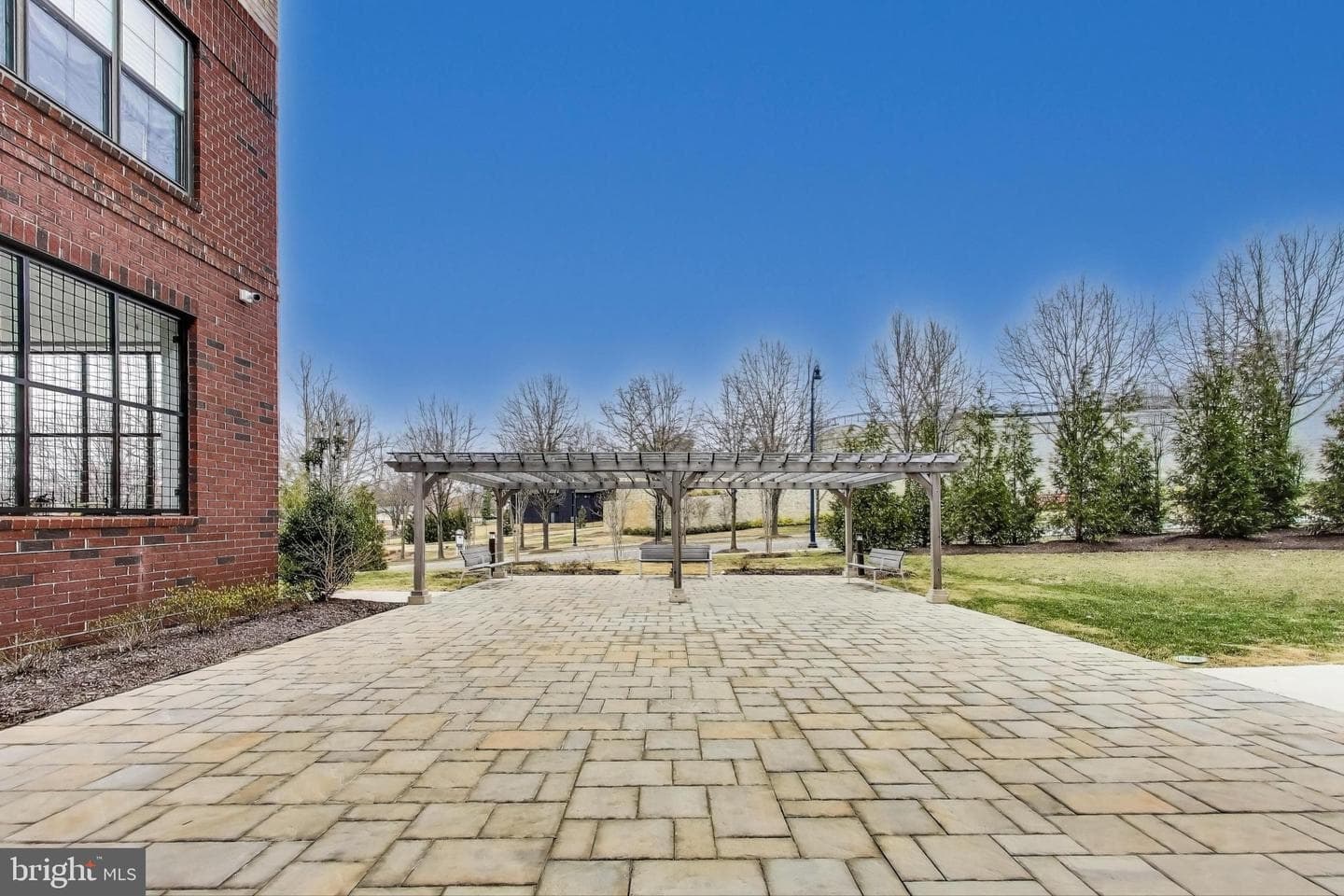100 Saint Ives Place #208 photo 27