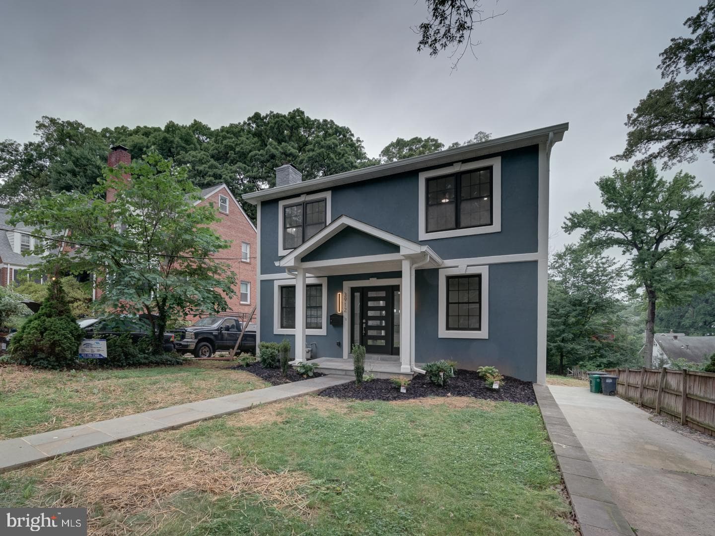 3912 Livingston Street photo 2