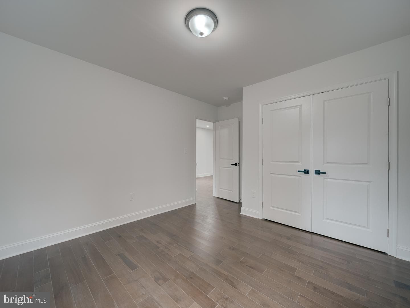 3912 Livingston Street photo 36