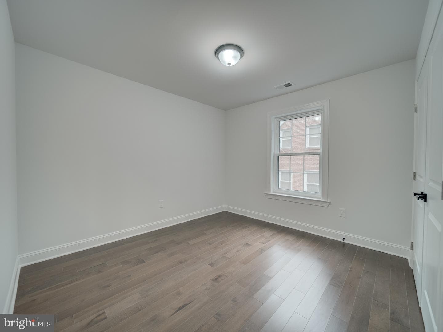 3912 Livingston Street photo 56