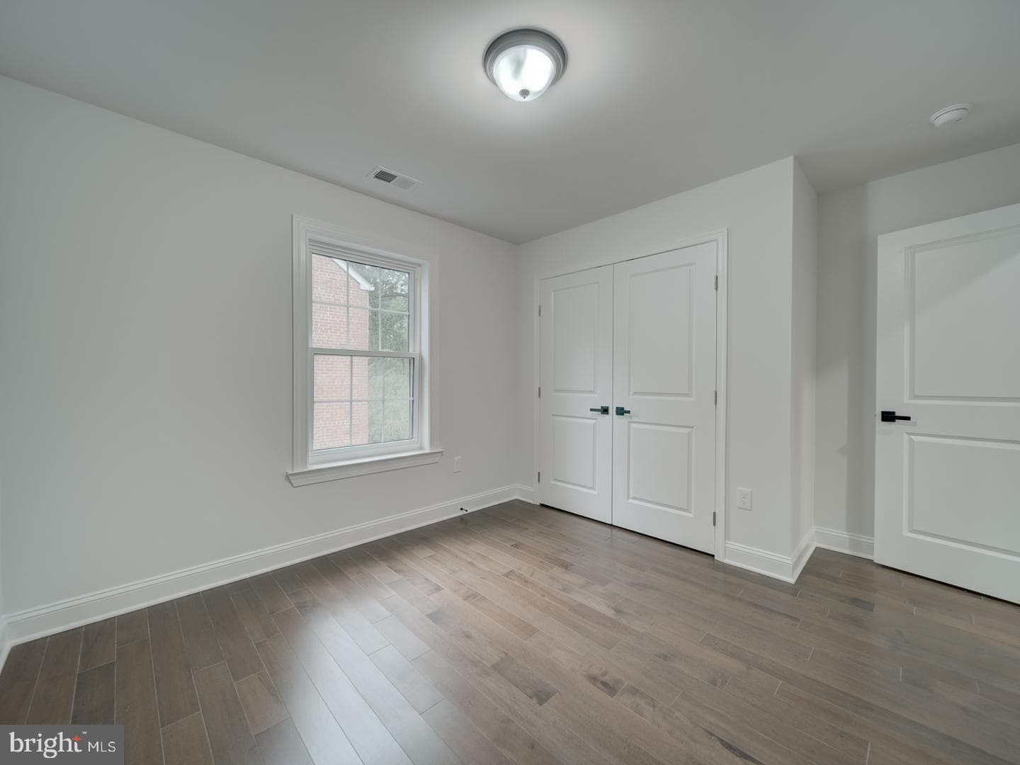 3912 Livingston Street photo 57