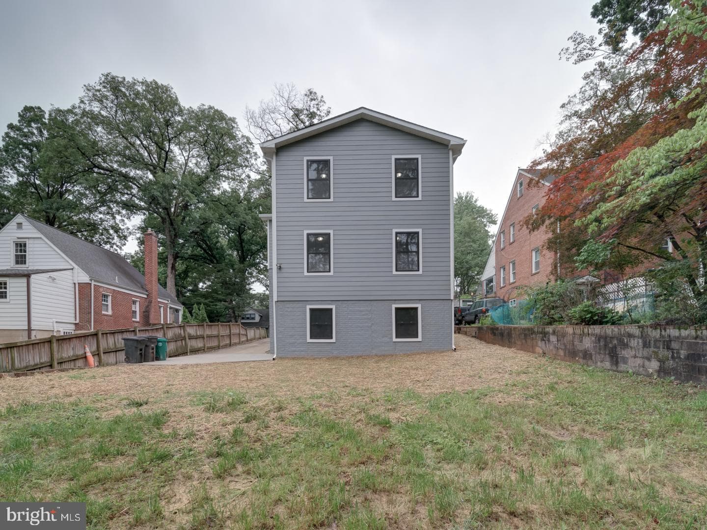 3912 Livingston Street photo 84