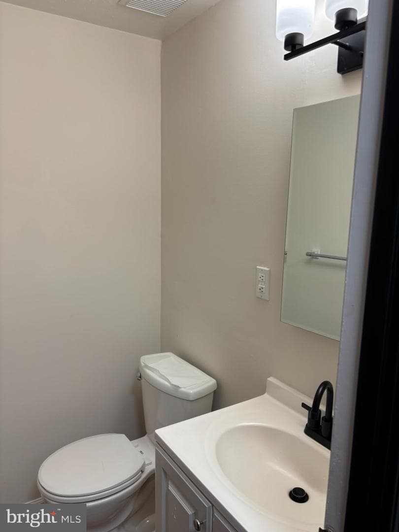 9302 Berrybrook Place photo 12