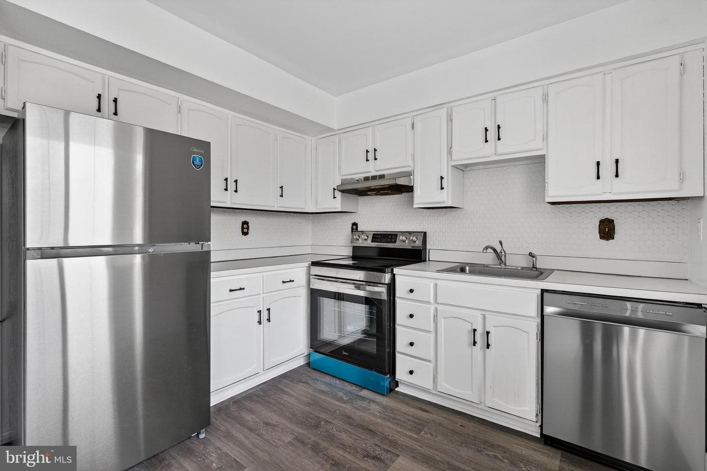 8801 Monmouth Drive photo 8