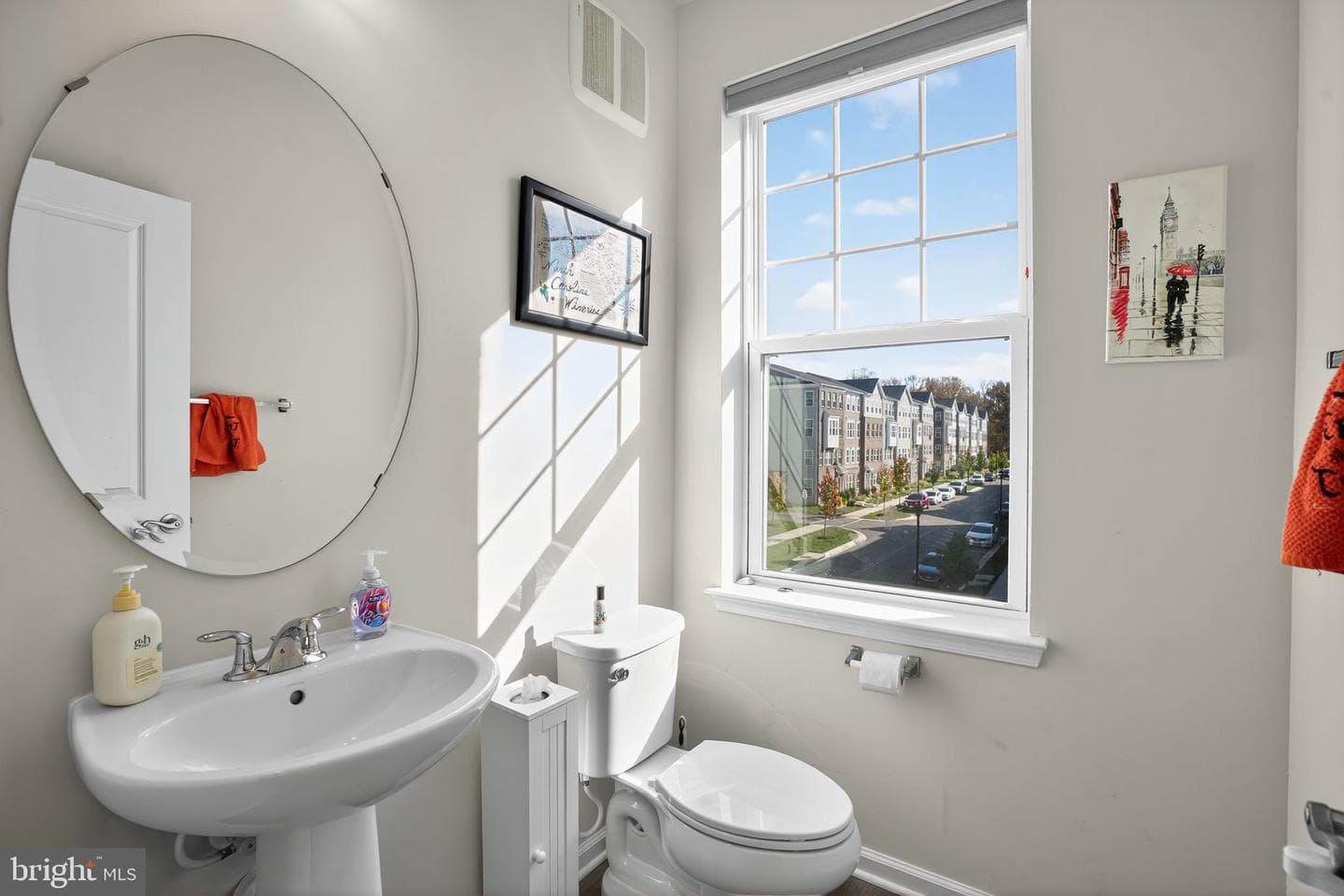 10410 John Glenn St photo 11
