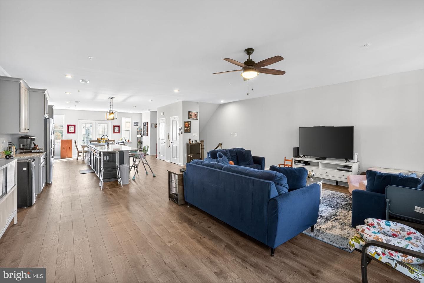 10410 John Glenn St photo 3