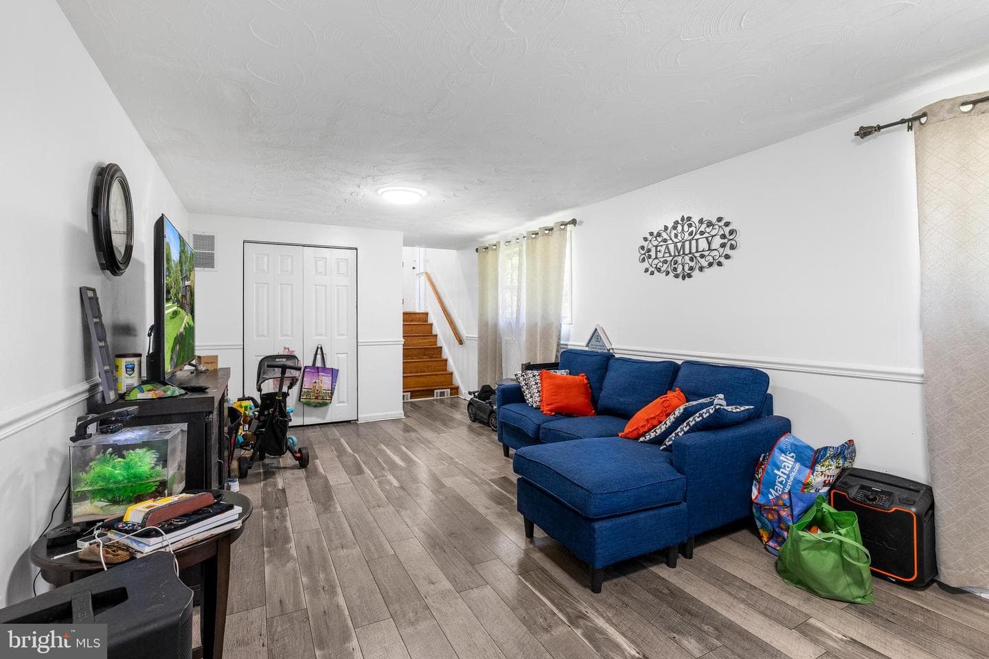 7519 Sweetbriar Drive photo 14