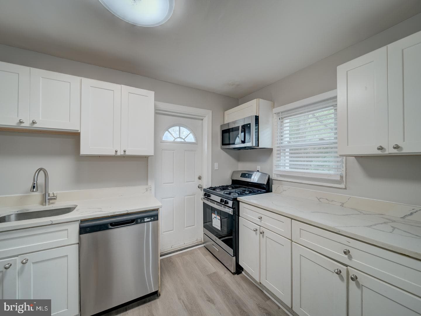 8001 Barlowe Road photo 12