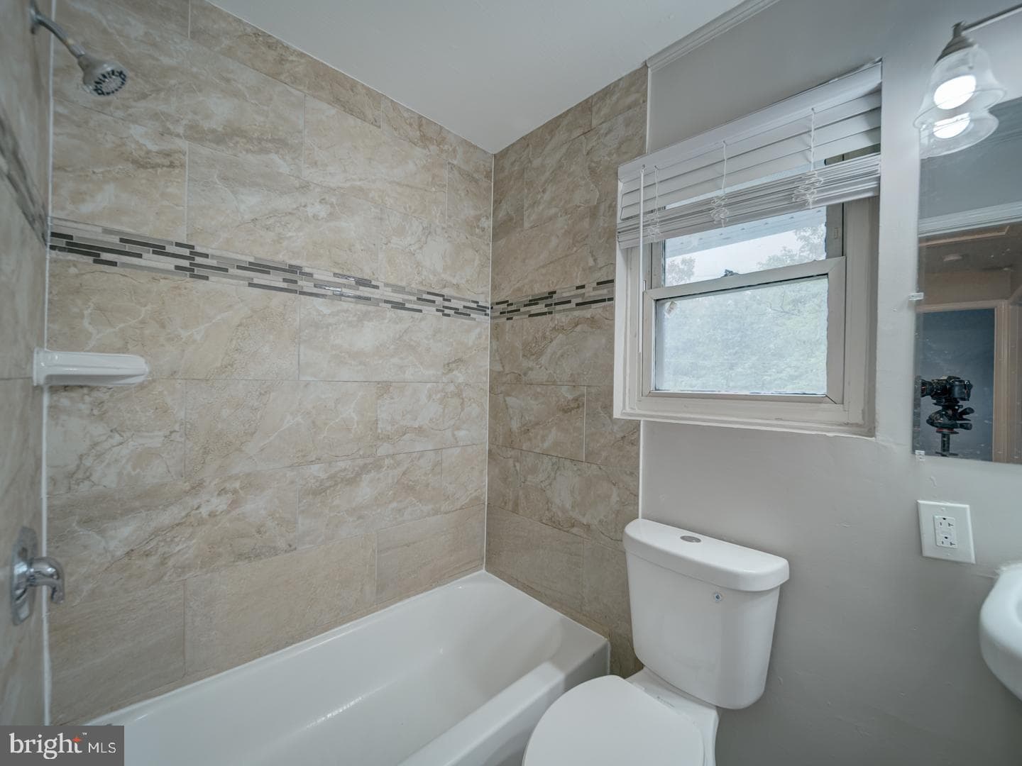 8001 Barlowe Road photo 19