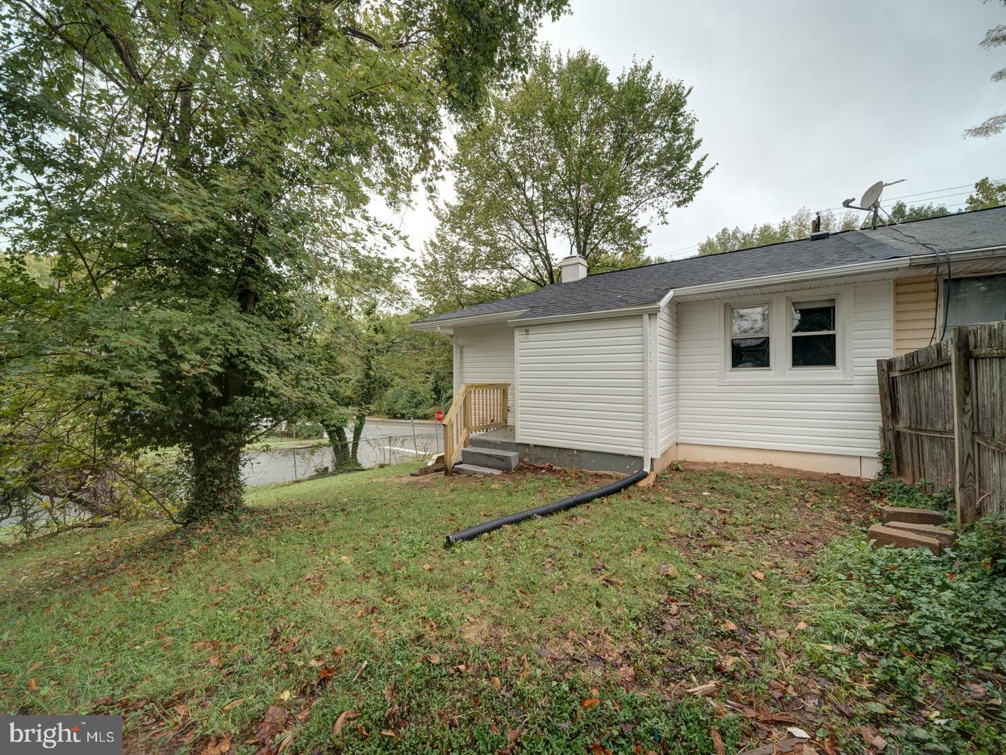 8001 Barlowe Road photo 6