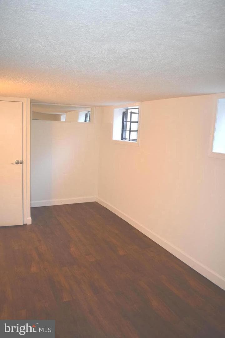 4318 Newton Street photo 36